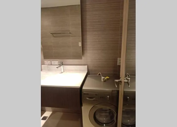 Apartment A2j Luxury Bgc Balcony Near Sm Aura Taguig *