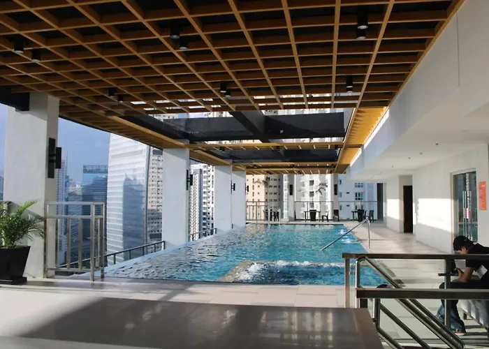 A2j Luxury Bgc Balcony Near Sm Aura Taguig