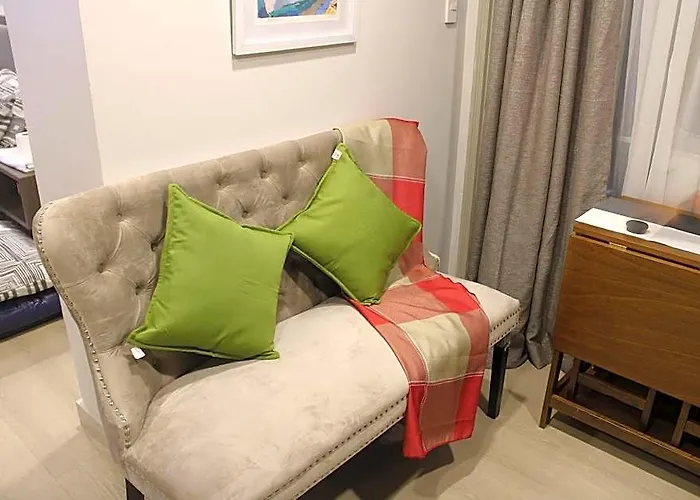 A2j Luxury Bgc Balcony Near Sm Aura Taguig Apartment Manila